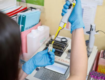 24-Hour Laboratory - Metro Lipa Medical Center
